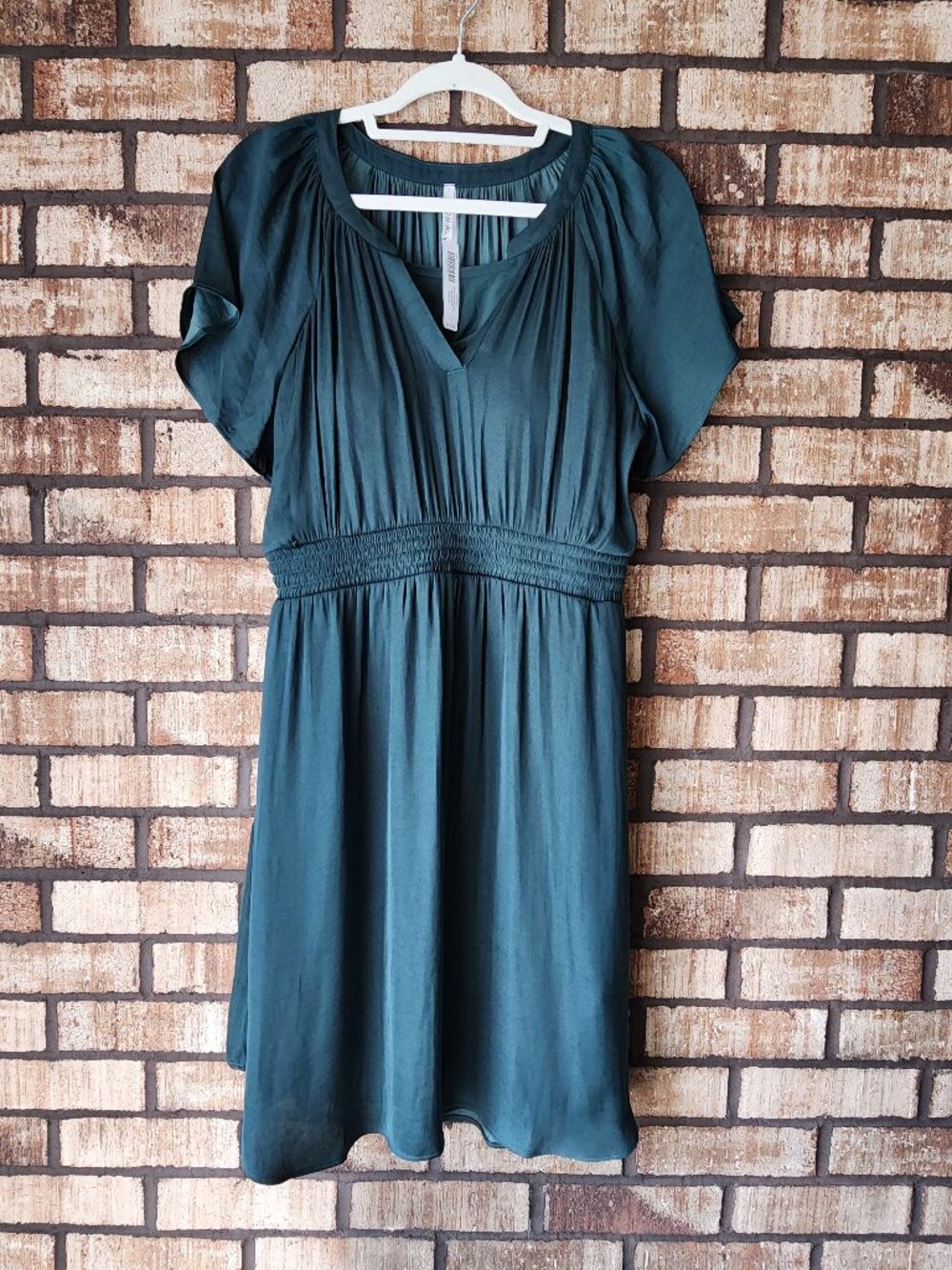 Soma Crinkle Satin Flutter Sleeve Mini Dress with Bra Green Size L NWT